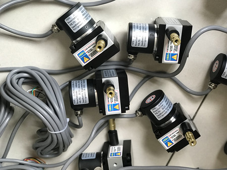 �x��ֱ��λ�Ƃ�����ע�������